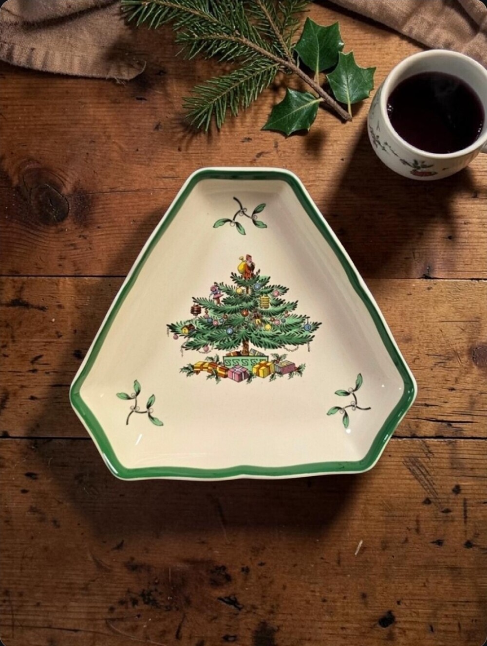 Spode | Vintage 1986 S3324 Christmas Tree Porcelain Triangle Trinket Tray